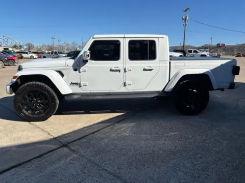 More photos of 2021 Jeep Gladiator High Altitude at Braden Chrysler Dodge Jeep Ram, OH