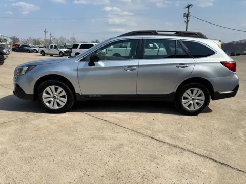 More photos of 2019 Subaru Outback 2.5i at Braden Chrysler Dodge Jeep Ram, OH