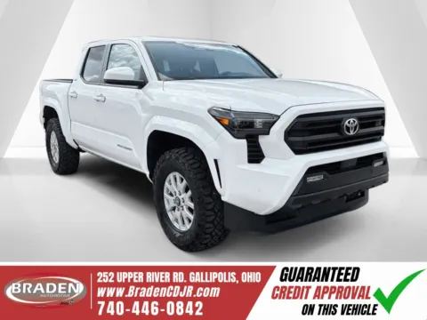 White 2024 Toyota Tacoma SR5 for sale in Gallipolis, OH