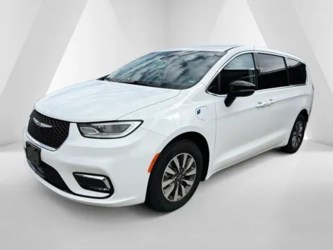 Another view of 2024 Chrysler Pacifica Hybrid Select for sale in Gallipolis, OH at Braden Chrysler Dodge Jeep Ram