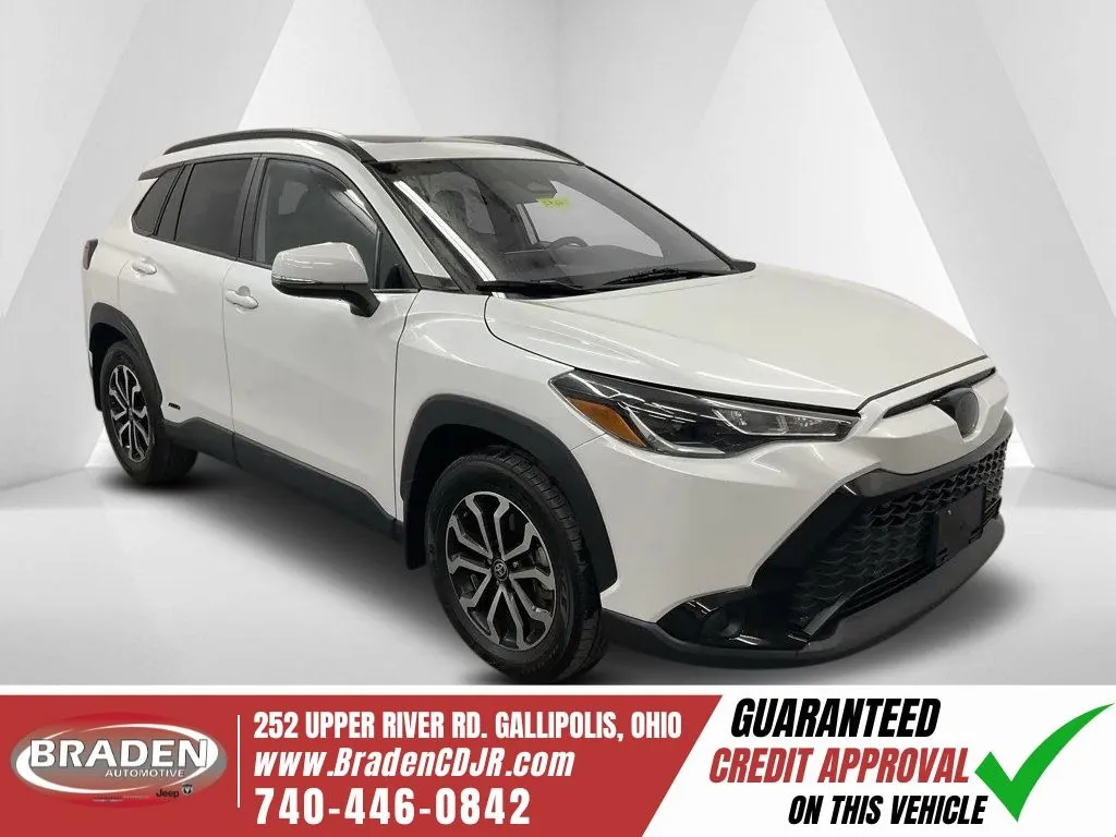 White 2024 Toyota Corolla Cross Hybrid SE for sale in Gallipolis, OH