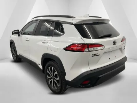 More photos of 2024 Toyota Corolla Cross Hybrid SE at Braden Chrysler Dodge Jeep Ram, OH