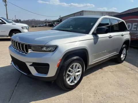 Another view of 2026 Jeep Grand Cherokee Laredo for sale in Gallipolis, OH at Braden Chrysler Dodge Jeep Ram