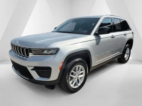 Another view of 2026 Jeep Grand Cherokee Laredo for sale in Gallipolis, OH at Braden Chrysler Dodge Jeep Ram