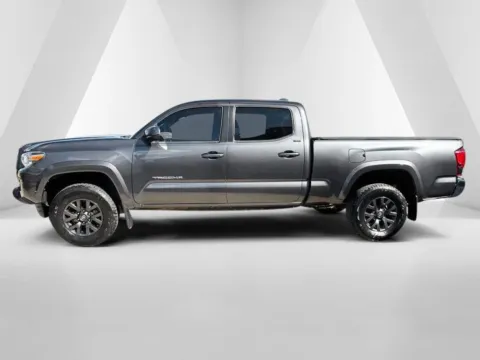More photos of 2020 Toyota Tacoma SR5 at Braden Chrysler Dodge Jeep Ram, OH