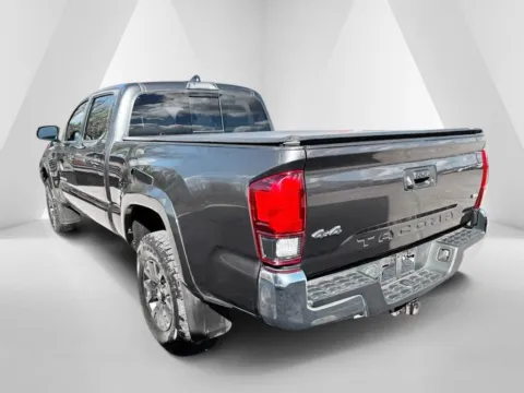 More photos of 2020 Toyota Tacoma SR5 at Braden Chrysler Dodge Jeep Ram, OH