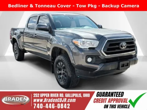 Gray 2020 Toyota Tacoma SR5 for sale in Gallipolis, OH