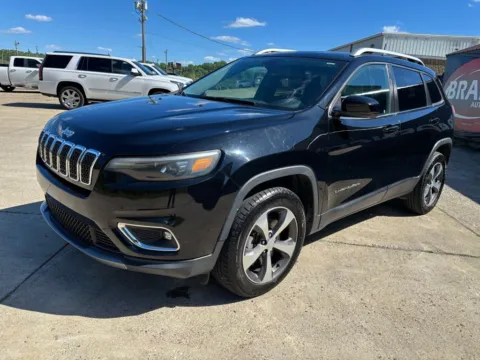 Another view of 2019 Jeep Cherokee Limited for sale in Gallipolis, OH at Braden Chrysler Dodge Jeep Ram