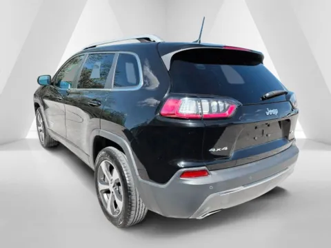 More photos of 2019 Jeep Cherokee Limited at Braden Chrysler Dodge Jeep Ram, OH