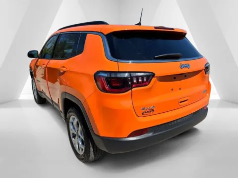 More photos of 2026 Jeep Compass Latitude at Braden Chrysler Dodge Jeep Ram, OH