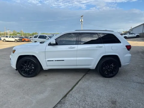 More photos of 2021 Jeep Grand Cherokee Laredo X at Braden Chrysler Dodge Jeep Ram, OH