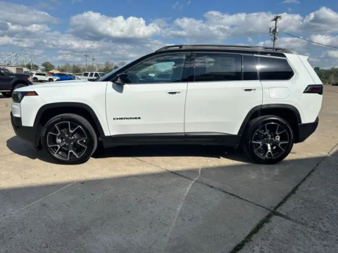 More photos of 2026 Jeep Cherokee Overland at Braden Chrysler Dodge Jeep Ram, OH