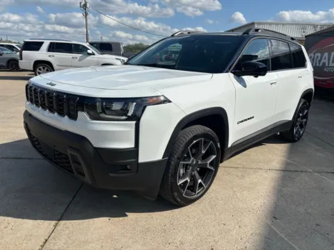 Another view of 2026 Jeep Cherokee Overland for sale in Gallipolis, OH at Braden Chrysler Dodge Jeep Ram
