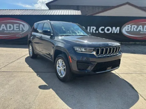 Gray 2026 Jeep Grand Cherokee Laredo X for sale in Gallipolis, OH