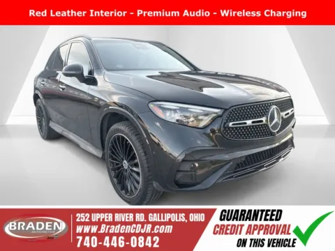 Black 2024 Mercedes-Benz GLC 300 for sale in Gallipolis, OH