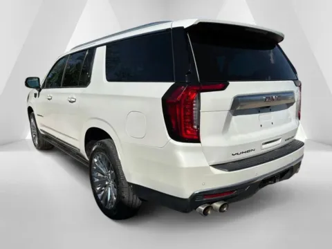 More photos of 2022 GMC Yukon XL Denali at Braden Chrysler Dodge Jeep Ram, OH