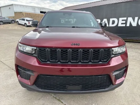Photos of 2022 Jeep Grand Cherokee Altitude for sale in Gallipolis, OH at Braden Chrysler Dodge Jeep Ram
