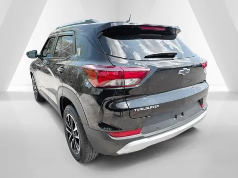 More photos of 2025 Chevrolet TrailBlazer LT at Braden Chrysler Dodge Jeep Ram, OH