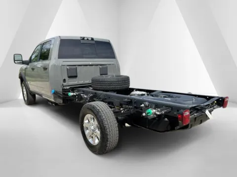 More photos of 2026 Ram 3500 Tradesman at Braden Chrysler Dodge Jeep Ram, OH