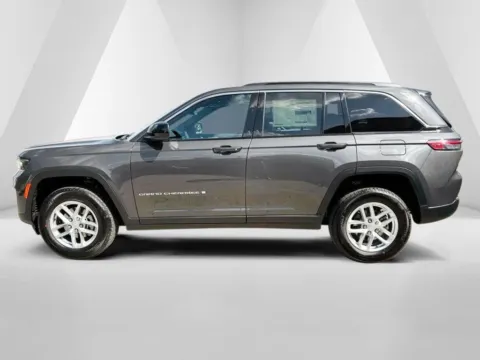 More photos of 2026 Jeep Grand Cherokee Laredo at Braden Chrysler Dodge Jeep Ram, OH