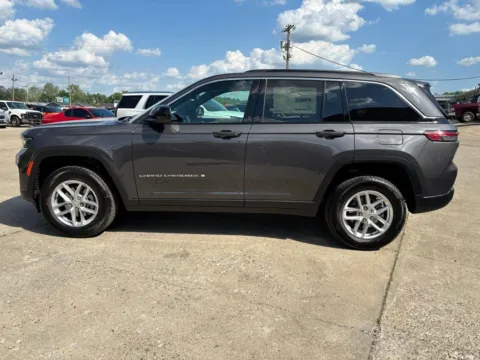 More photos of 2026 Jeep Grand Cherokee Laredo at Braden Chrysler Dodge Jeep Ram, OH