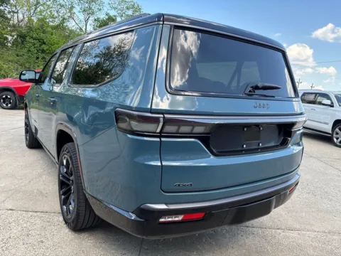 More photos of 2026 Jeep Grand Wagoneer L Summit Obsidian at Braden Chrysler Dodge Jeep Ram, OH