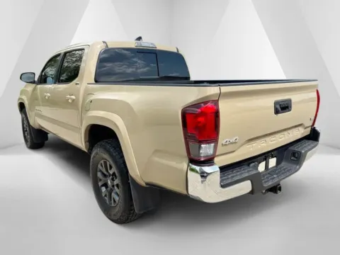 More photos of 2020 Toyota Tacoma SR5 at Braden Chrysler Dodge Jeep Ram, OH