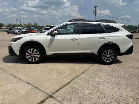 More photos of 2022 Subaru Outback Premium at Braden Chrysler Dodge Jeep Ram, OH