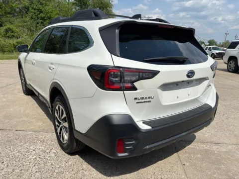 More photos of 2022 Subaru Outback Premium at Braden Chrysler Dodge Jeep Ram, OH
