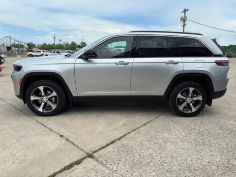 More photos of 2026 Jeep Grand Cherokee Limited at Braden Chrysler Dodge Jeep Ram, OH