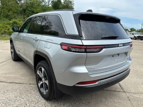 More photos of 2026 Jeep Grand Cherokee Limited at Braden Chrysler Dodge Jeep Ram, OH
