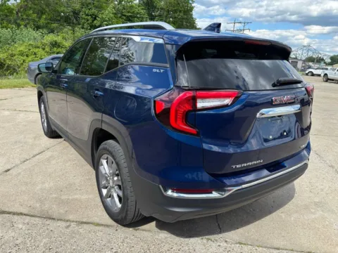 More photos of 2022 GMC Terrain SLT at Braden Chrysler Dodge Jeep Ram, OH