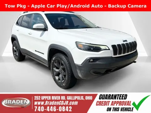 White 2020 Jeep Cherokee Latitude for sale in Gallipolis, OH