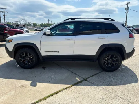 More photos of 2020 Jeep Cherokee at Braden Chrysler Dodge Jeep Ram, OH