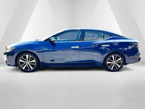 More photos of 2023 Nissan Maxima 3.5 SL at Braden Chrysler Dodge Jeep Ram, OH