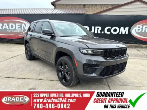 Gray 2022 Jeep Grand Cherokee Altitude for sale in Gallipolis, OH