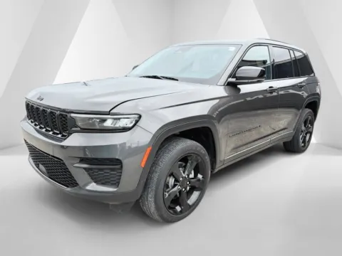 Another view of 2022 Jeep Grand Cherokee Altitude for sale in Gallipolis, OH at Braden Chrysler Dodge Jeep Ram