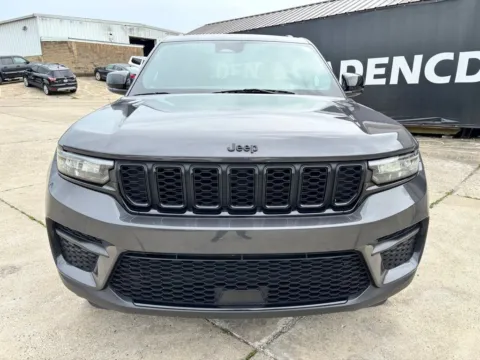 Photos of 2022 Jeep Grand Cherokee Altitude for sale in Gallipolis, OH at Braden Chrysler Dodge Jeep Ram
