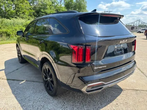 More photos of 2023 Kia Sorento SX at Braden Chrysler Dodge Jeep Ram, OH