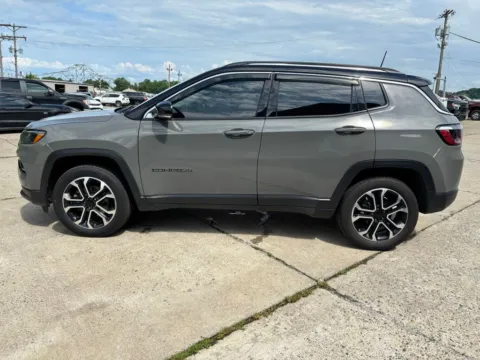 More photos of 2022 Jeep Compass Limited at Braden Chrysler Dodge Jeep Ram, OH