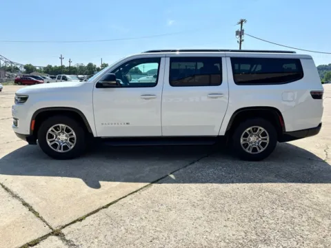 More photos of 2024 Jeep Wagoneer L at Braden Chrysler Dodge Jeep Ram, OH