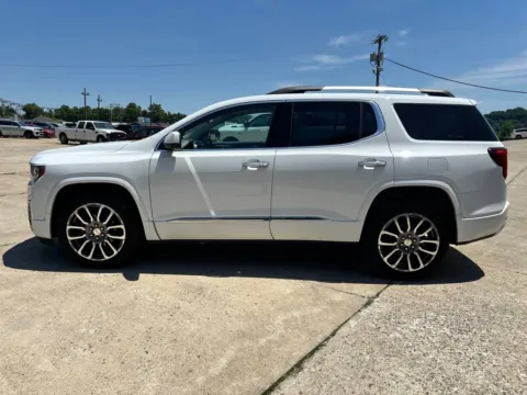 More photos of 2023 GMC Acadia Denali at Braden Chrysler Dodge Jeep Ram, OH