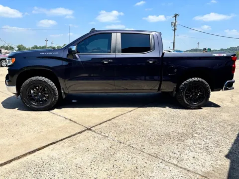 More photos of 2023 Chevrolet Silverado 1500 LT at Braden Chrysler Dodge Jeep Ram, OH