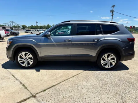 More photos of 2023 Volkswagen Atlas 3.6L V6 SE w/Technology at Braden Chrysler Dodge Jeep Ram, OH
