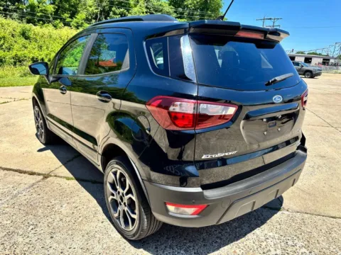 More photos of 2020 Ford EcoSport SES at Braden Chrysler Dodge Jeep Ram, OH