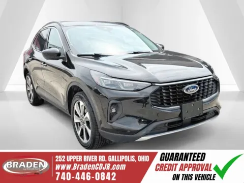 Black 2024 Ford Escape Platinum for sale in Gallipolis, OH