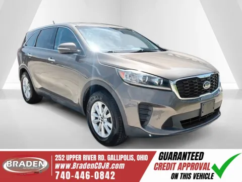 Brown 2019 Kia Sorento LX for sale in Gallipolis, OH