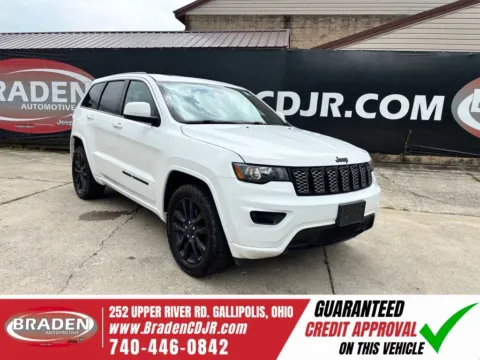 White 2019 Jeep Grand Cherokee Altitude for sale in Gallipolis, OH