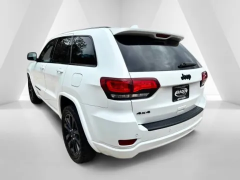 More photos of 2019 Jeep Grand Cherokee Altitude at Braden Chrysler Dodge Jeep Ram, OH