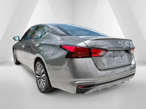 More photos of 2024 Nissan Altima 2.5 SV at Braden Chrysler Dodge Jeep Ram, OH